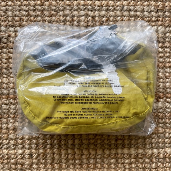 NEW BAGGU Mini Nylon Crescent Bag - Picture 8 of 13